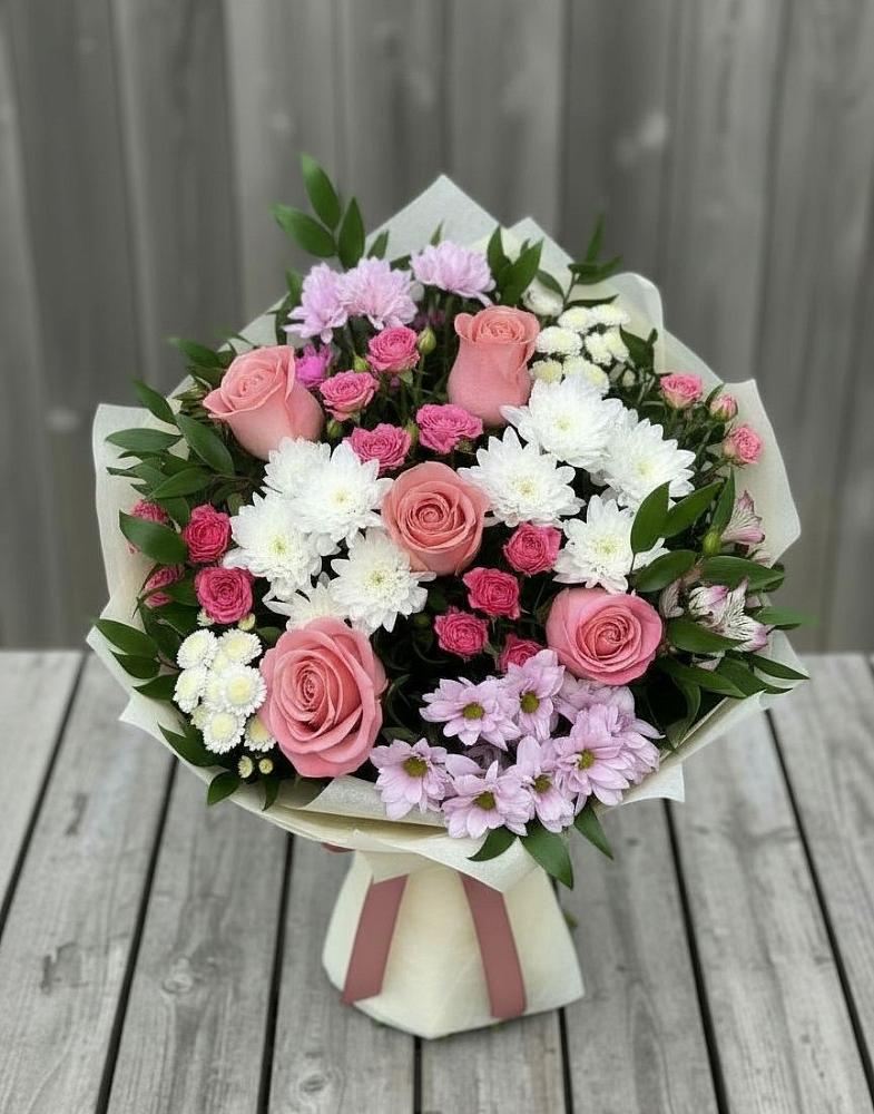 Букет цветов из: Альстромерии, Гвоздики, Розы и Хризантемы в Белгороде