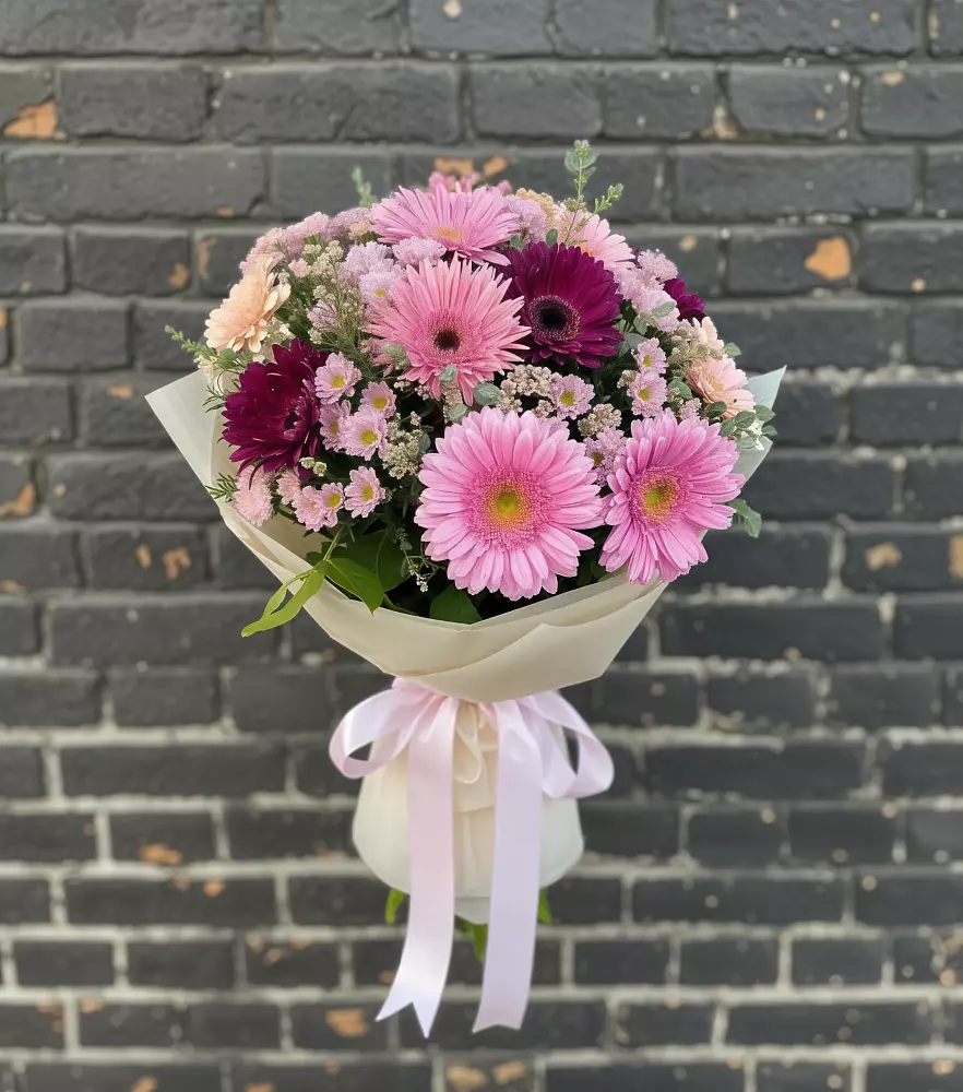 Букет цветов из: Герберы и Хризантемы в Белгороде