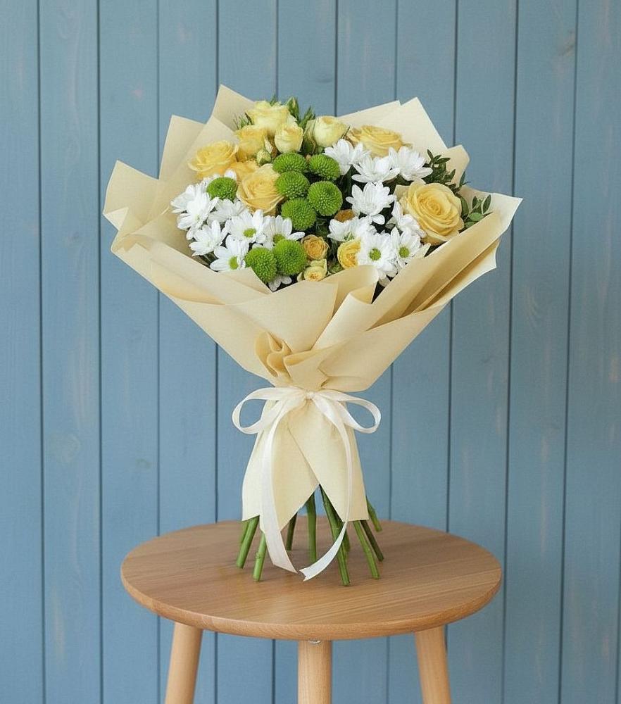 Букет цветов из: Хризантемы и Розы в Белгороде