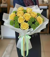 Букет сочно-зеленый #REPLACE_PRED# Белгороде Букет цветов из:  Хризантемы и Розы #REPLACE_PRED# Белгороде