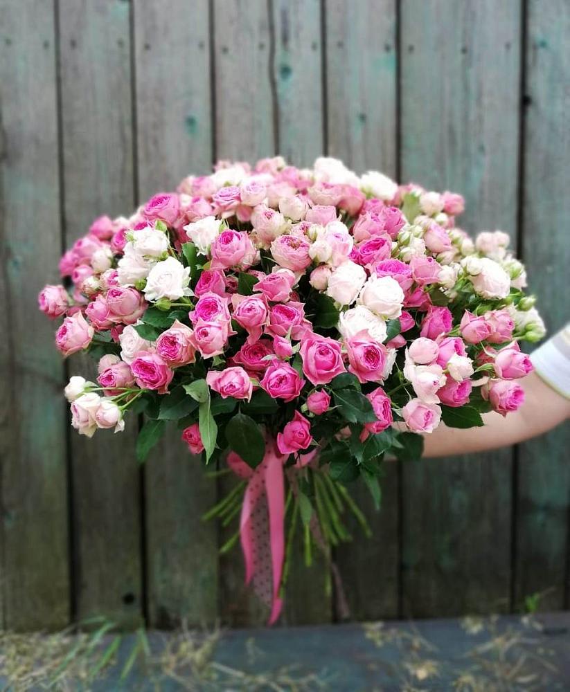 Букет Розовые кустовые розы Натали и Лав Лидия в Белгороде