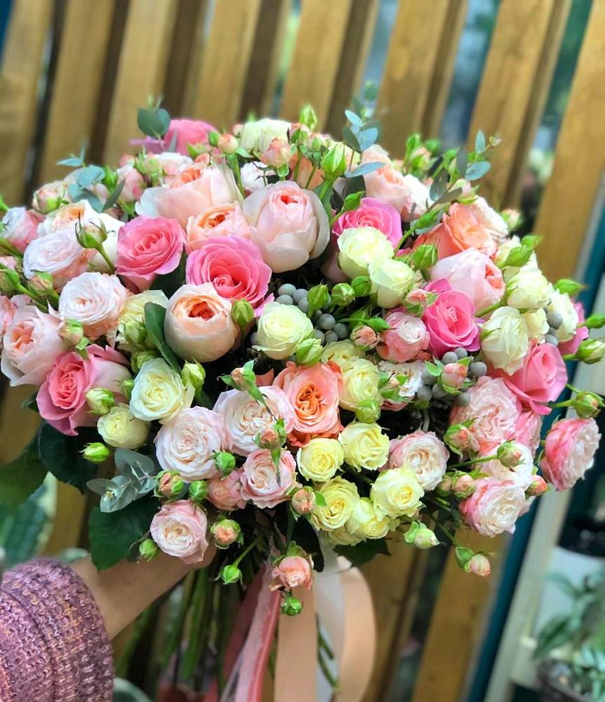 Букет цветов из: Розы в Белгороде